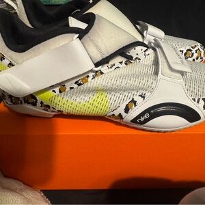 Nike women’s sz 8 superrep cycle shoes